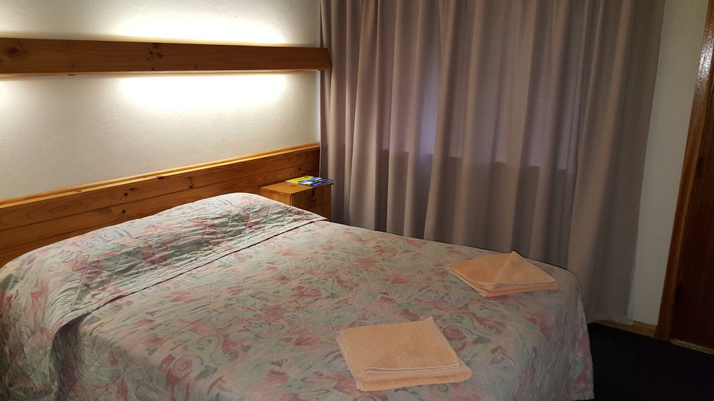 Coomacountry Club Motor Inn Dış mekan fotoğraf